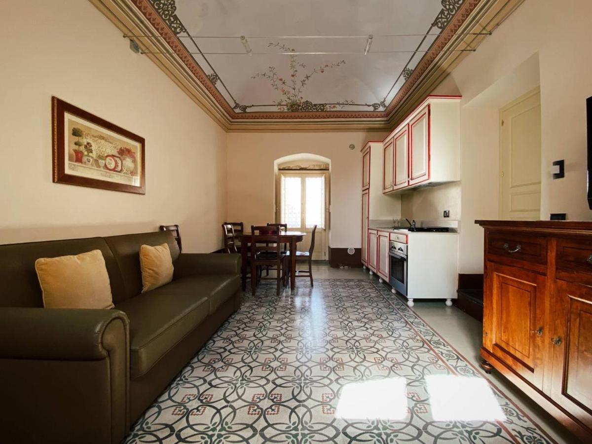 Апарт отель Palazzo Gambuzza Испика Экстерьер фото