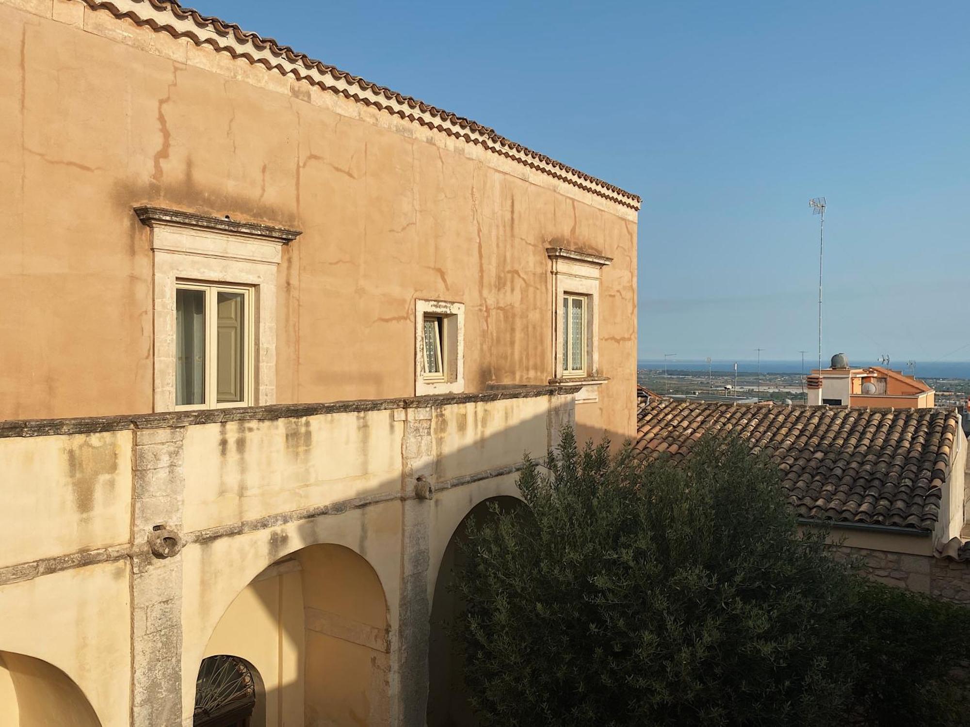 Апарт отель Palazzo Gambuzza Испика Номер фото